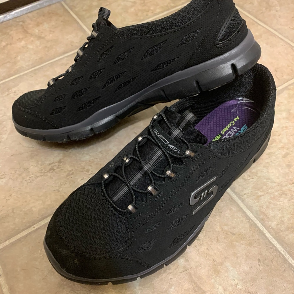 Skechers